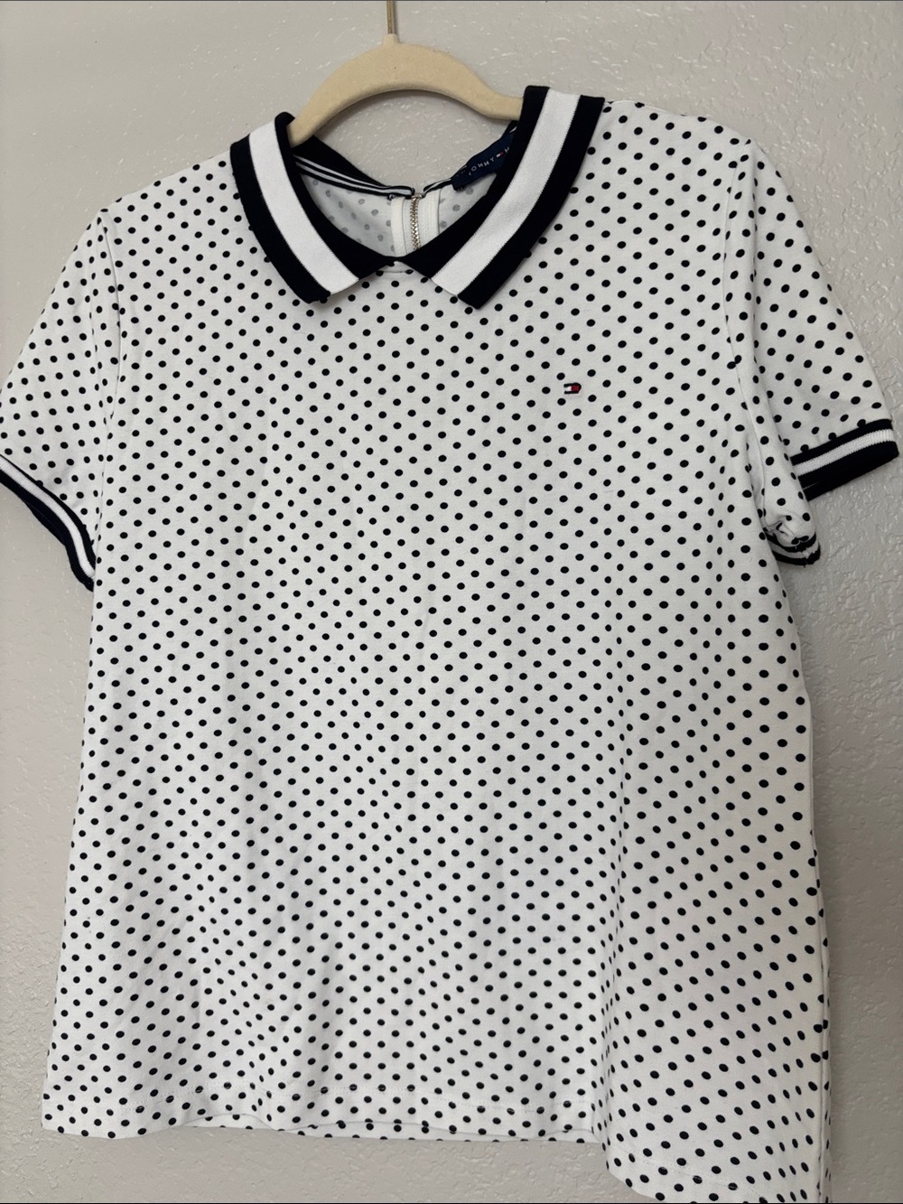 Tommy Hilfiger NWOT Peter Pan collar polka dot top Large